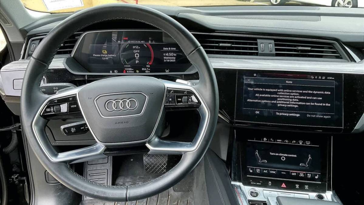 2024 Audi Q8 e-tron - Images - 5