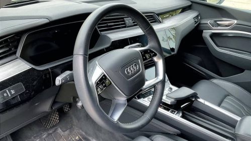 2024 Audi Q8 e-tron - Images - 12