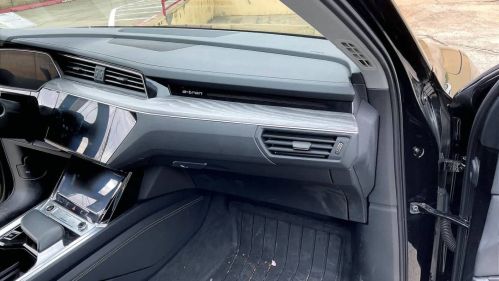 2024 Audi Q8 e-tron - Images - 14