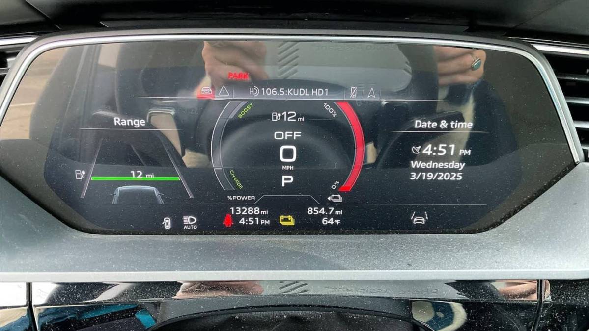 2024 Audi Q8 e-tron - Images - 16