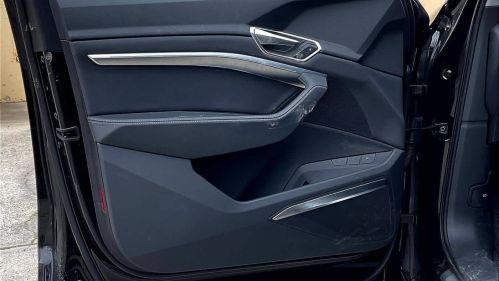 2024 Audi Q8 e-tron - Images - 17