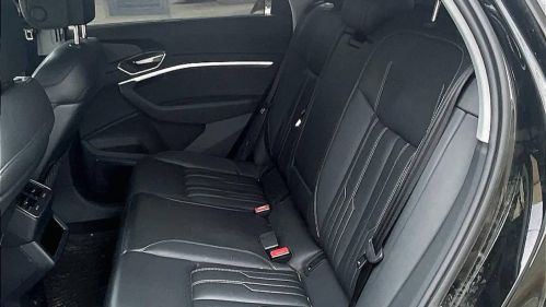 2024 Audi Q8 e-tron - Images - 20