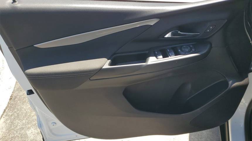 2023 Chevrolet Bolt - Images - 12