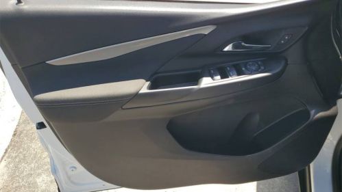 2023 Chevrolet Bolt - Images - 12