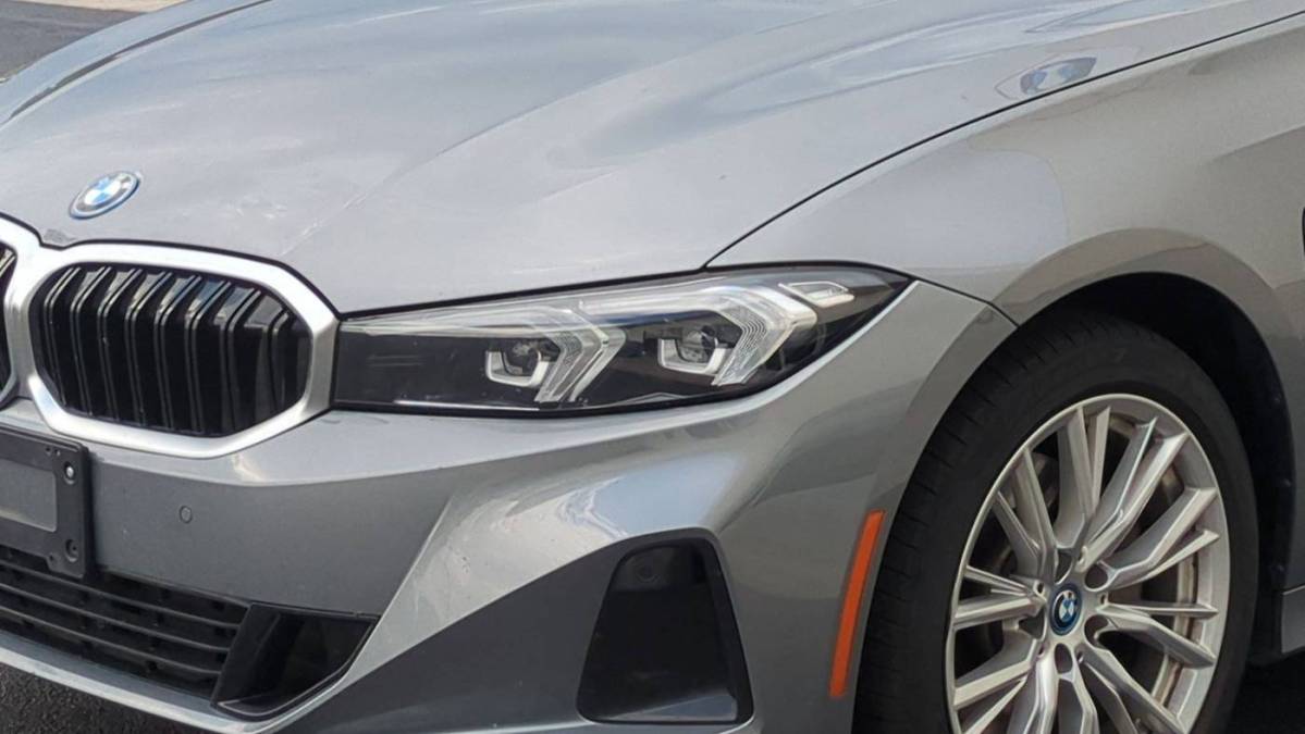 2024 BMW 3 Series - Images - 5