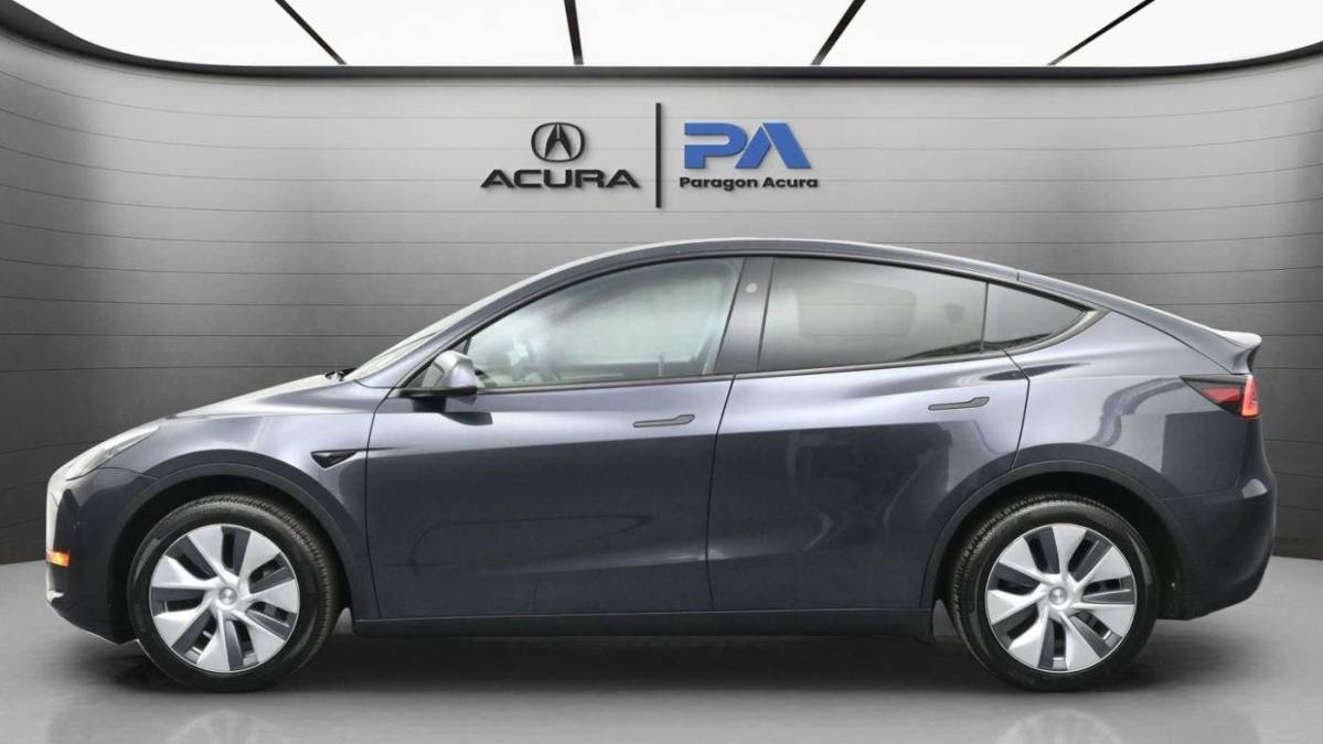 2024 Tesla Model Y - Images - 2
