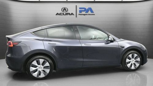 2024 Tesla Model Y - Images - 6