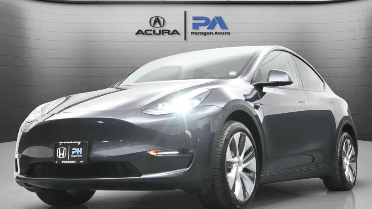 2024 Tesla Model Y - Images - 9