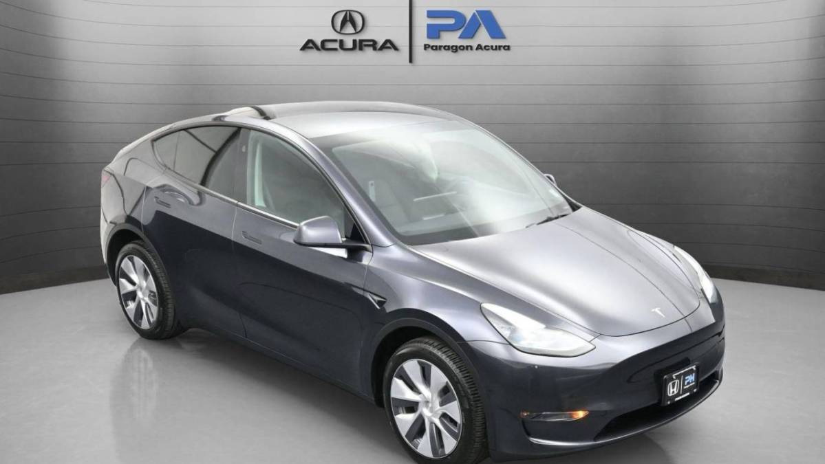 2024 Tesla Model Y - Images - 15