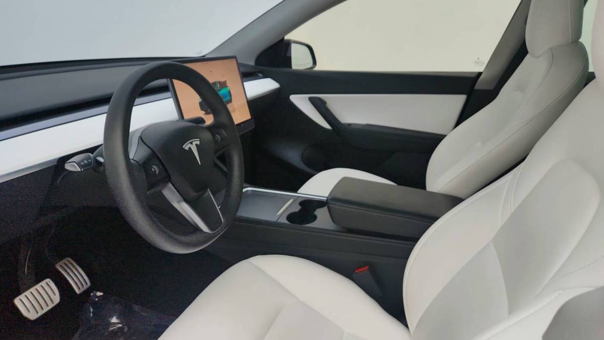 2022 Tesla Model Y - Images - 14