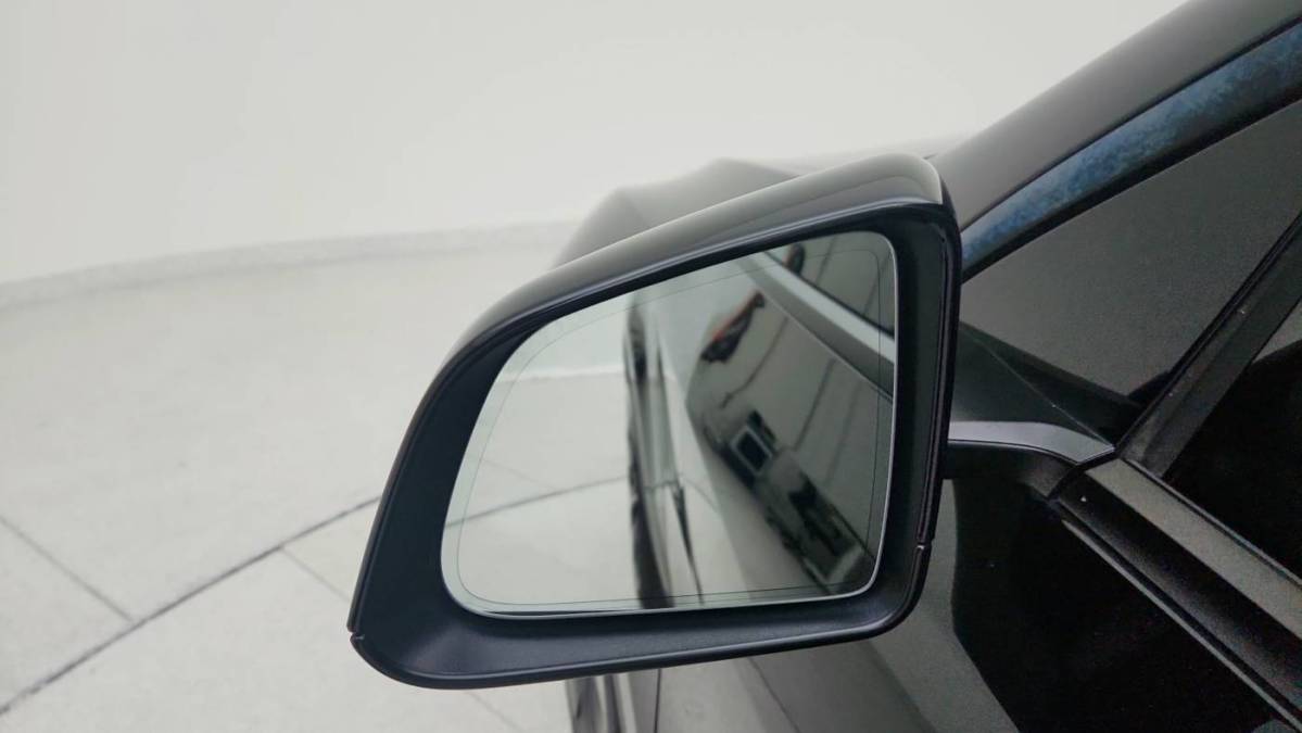 2022 Tesla Model Y - Images - 16