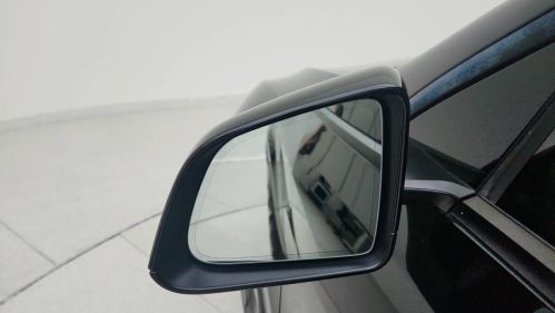 2022 Tesla Model Y - Images - 16