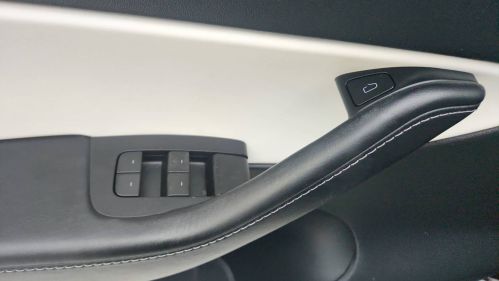 2022 Tesla Model Y - Images - 22
