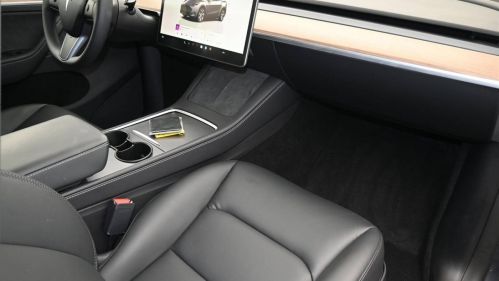 2024 Tesla Model Y - Images - 28