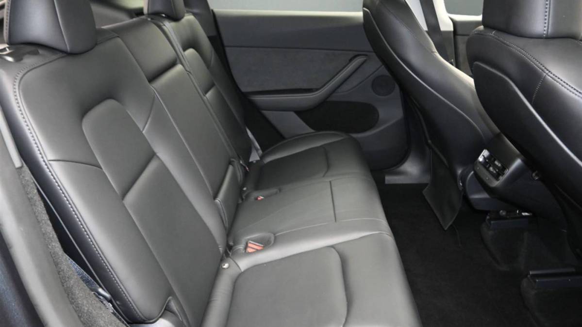 2024 Tesla Model Y - Images - 29