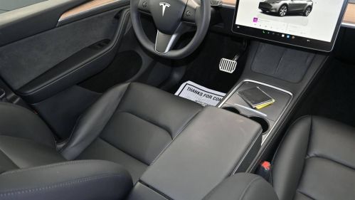 2024 Tesla Model Y - Images - 31