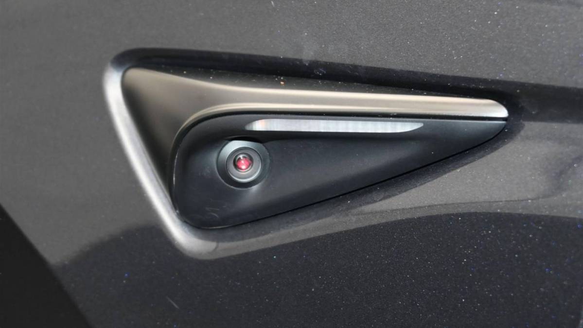 2024 Tesla Model Y - Images - 33