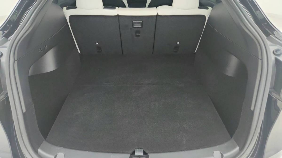 2022 Tesla Model Y - Images - 31