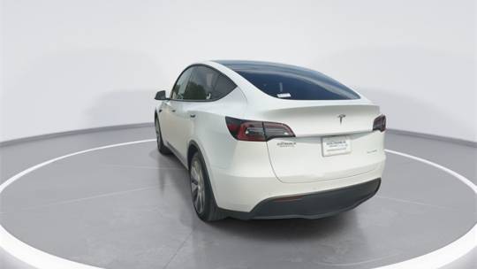 2021 Tesla Model Y - Images - 7
