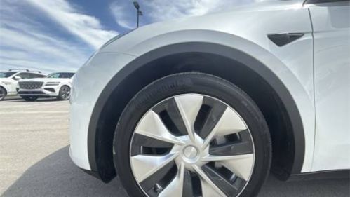 2021 Tesla Model Y - Images - 10