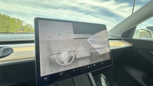 2021 Tesla Model Y - Images - 18