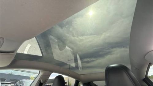 2021 Tesla Model Y - Images - 21