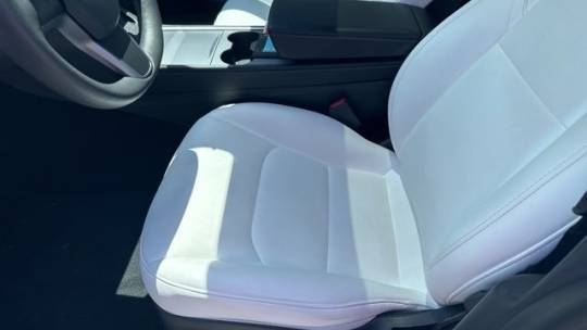 2021 Tesla Model Y - Images - 10