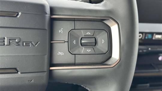 2025 GMC HUMMER EV SUV 1GKT0NDEXSU118203