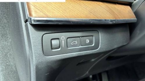 2022 Volvo XC90 - Images - 15