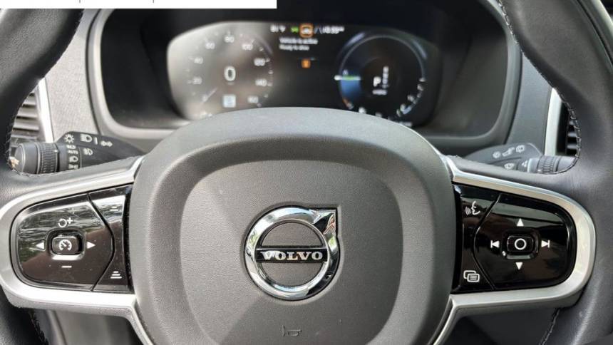 2022 Volvo XC90 - Images - 17