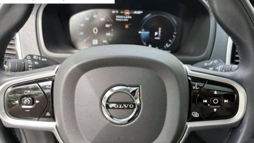 2022 Volvo XC90 - Images - 17