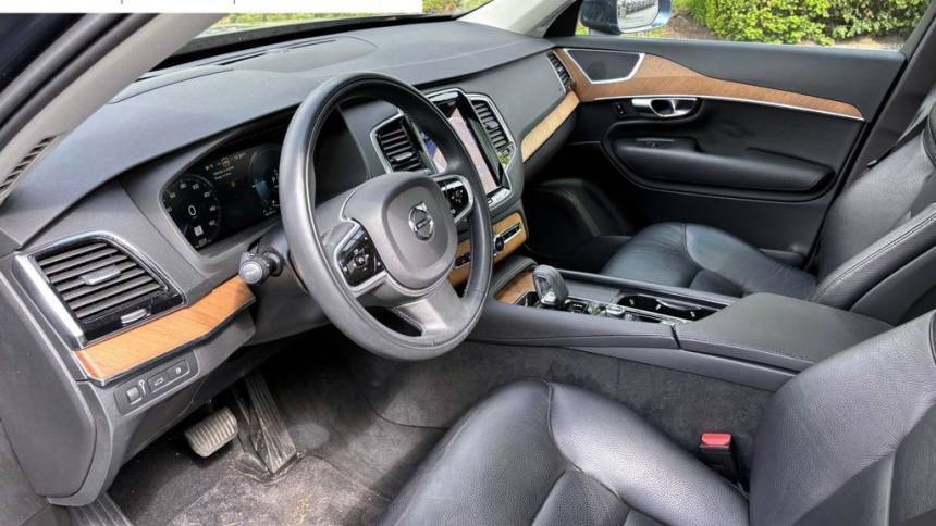 2022 Volvo XC90 - Images - 24