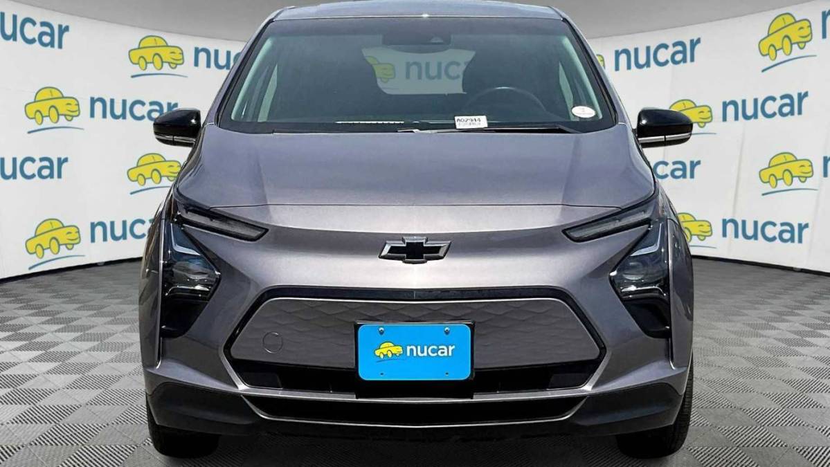 2023 Chevrolet Bolt - Images - 2