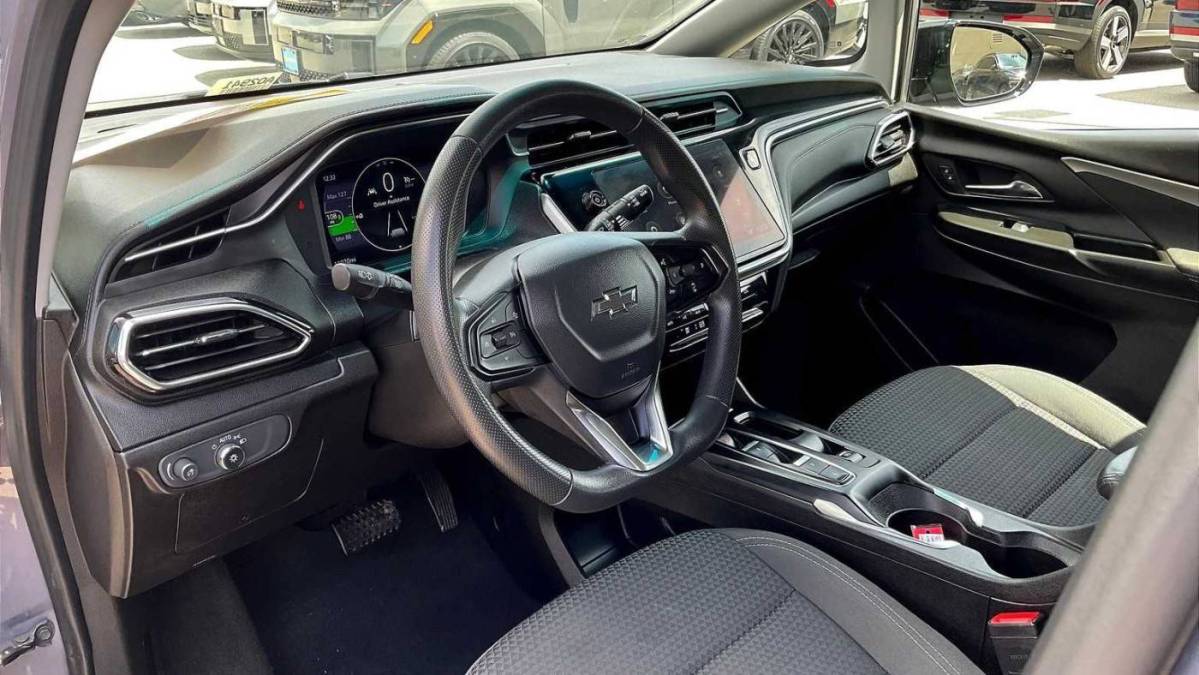 2023 Chevrolet Bolt - Images - 8