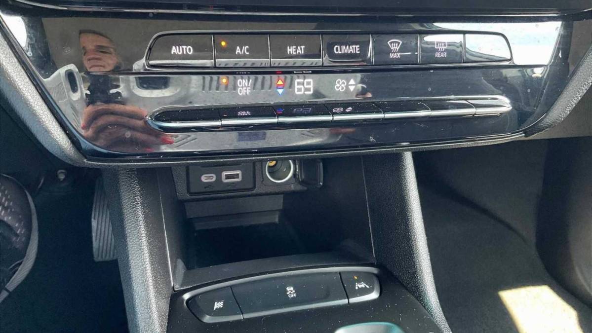 2023 Chevrolet Bolt - Images - 25