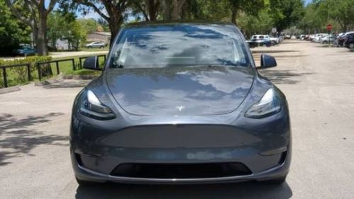 2023 Tesla Model Y - Images - 10