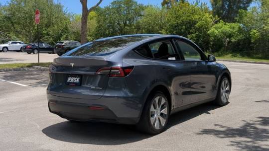 2023 Tesla Model Y - Images - 13