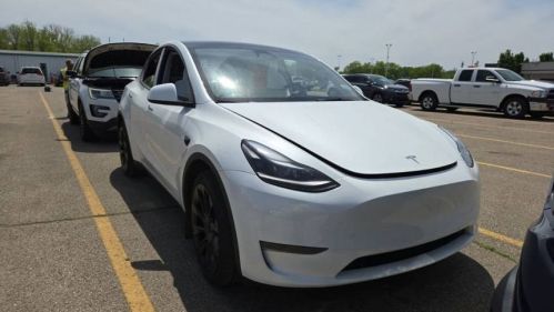 2024 Tesla Model Y - Images - 2