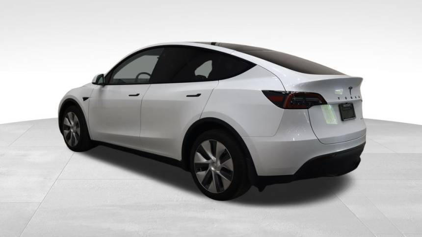2023 Tesla Model Y - Images - 3