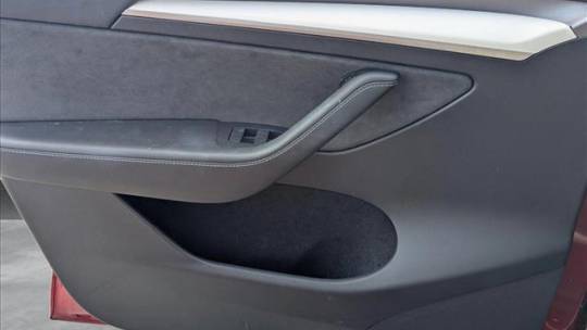 2023 Tesla Model Y - Images - 10