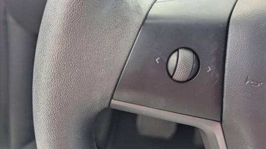 2023 Tesla Model Y - Images - 12