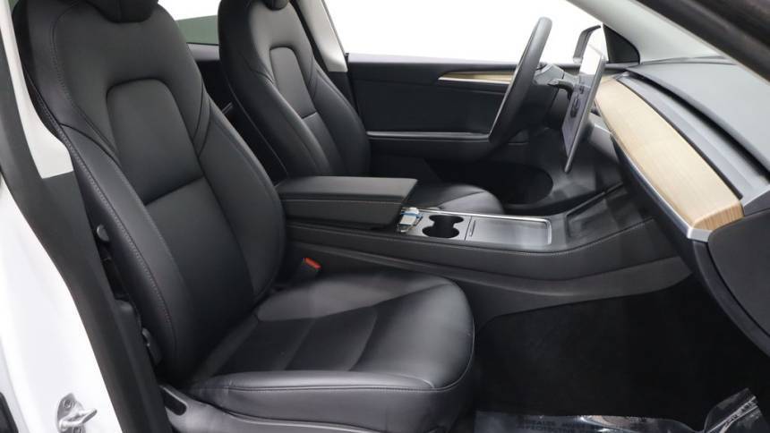 2023 Tesla Model Y - Images - 9