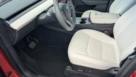 2023 Tesla Model Y - Images - 14