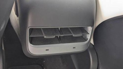 2023 Tesla Model Y - Images - 18