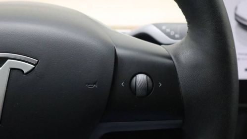 2023 Tesla Model Y - Images - 18
