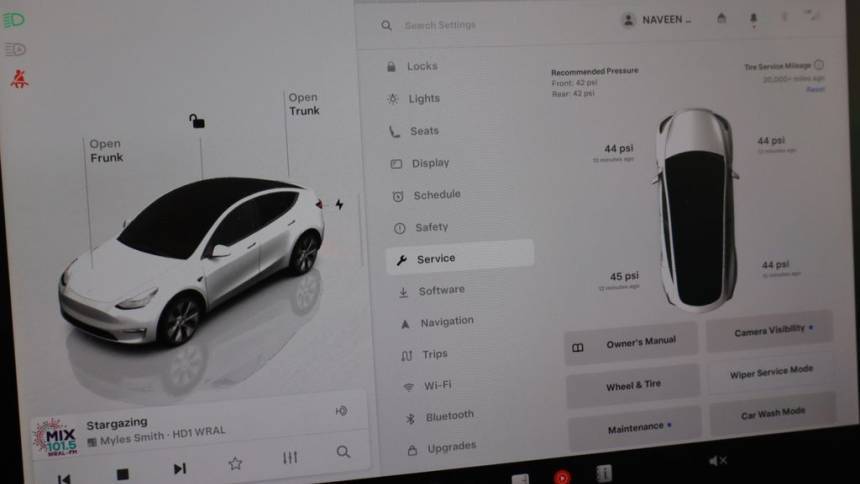 2023 Tesla Model Y - Images - 26