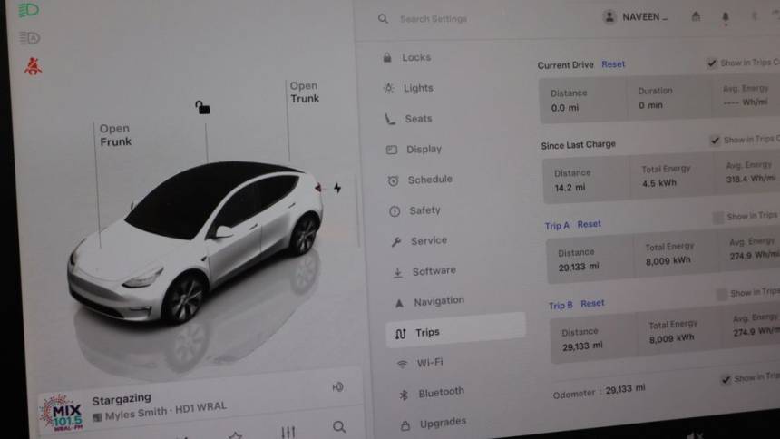 2023 Tesla Model Y - Images - 28