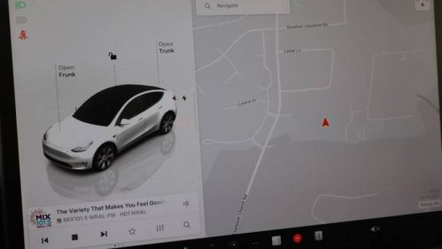 2023 Tesla Model Y - Images - 29