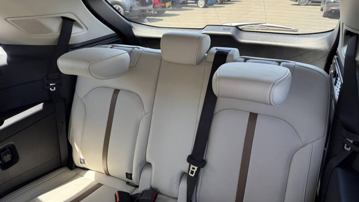 2025 Mazda CX-90 - Images - 21