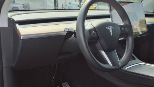 2022 Tesla Model Y - Images - 10